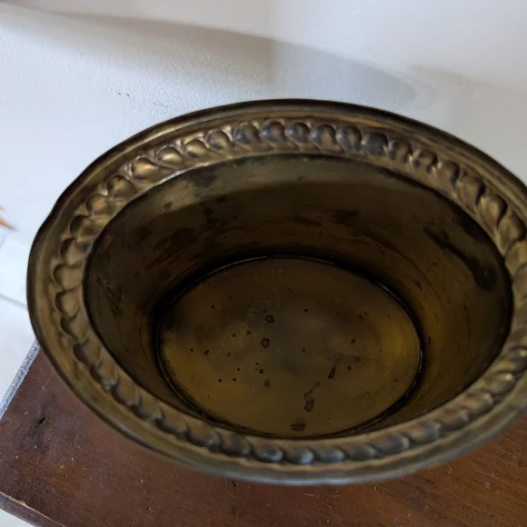 Vintage Brass Lidded Container Biscuit Storage Lions Head Handles Victorian - Picture 5 of 17